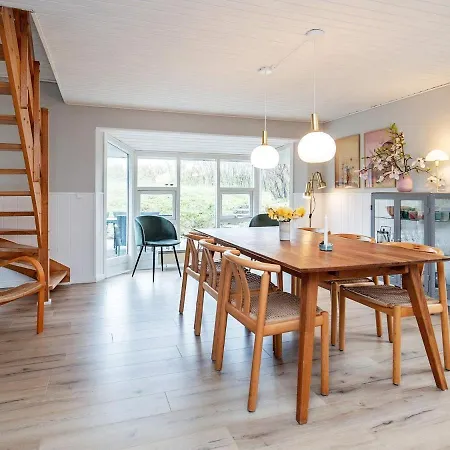 8 Person Holiday In 別荘 Saltum